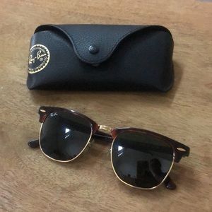 Women’s Raybans club master